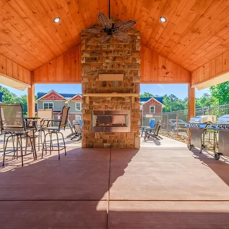 Tennessee Dream Chalet